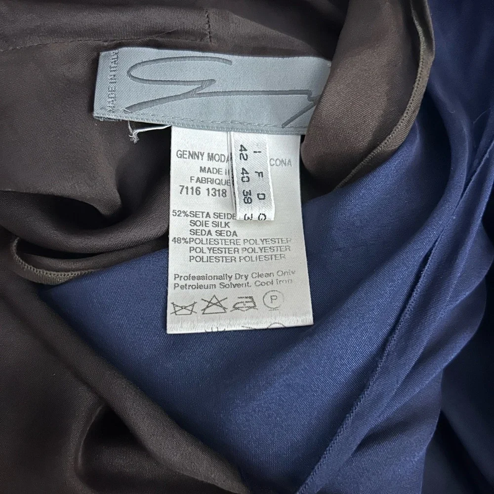Genny Moda Elegant Blouse Made in Italy Size 8 Silk/Polyester NAVY and Chocolate